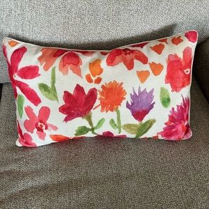 Floral accent pillow